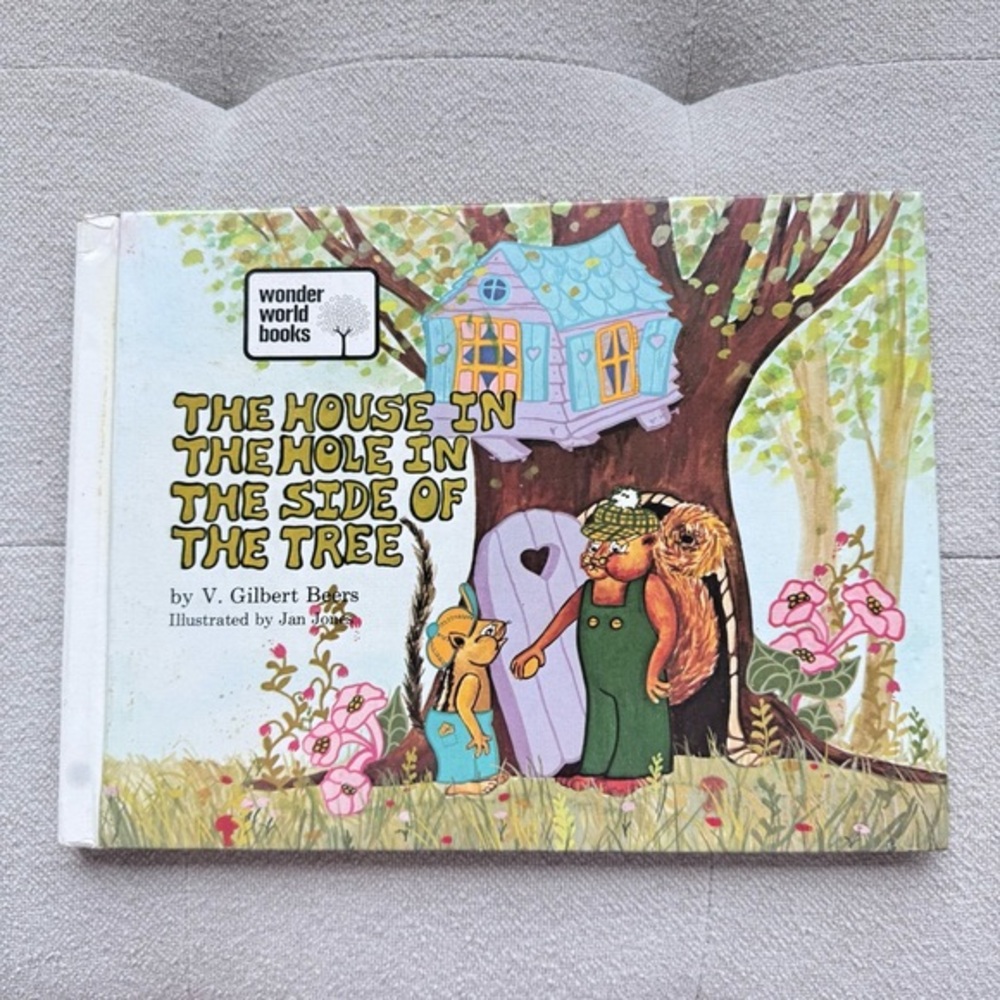 Vintage Wonder World Books The House In The Hole In The Side Of The Tree